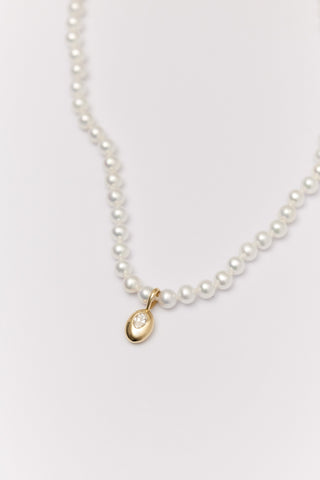 Mini Oval Diamond on Pearls Necklace